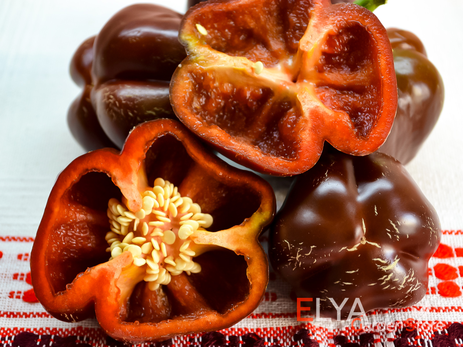 Семена сладкого перца Браун Корал - урожайный и вкусный сорт в необычной расцветке - фото магазина Elya Garden 