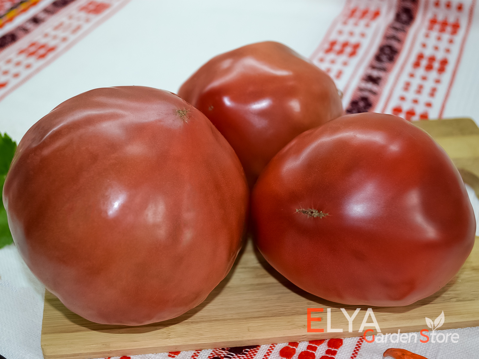 Потрясающий крупноплодный сорт томата - Малиновый от Зузи в магазине семян Elya Garden 