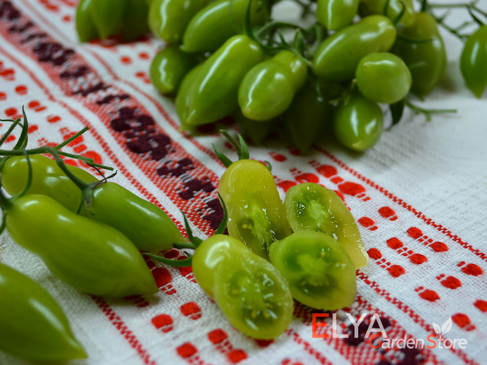 Семена коллекционного сорта томата Танцующие Зеленые пальчики - фотография Elya Garden