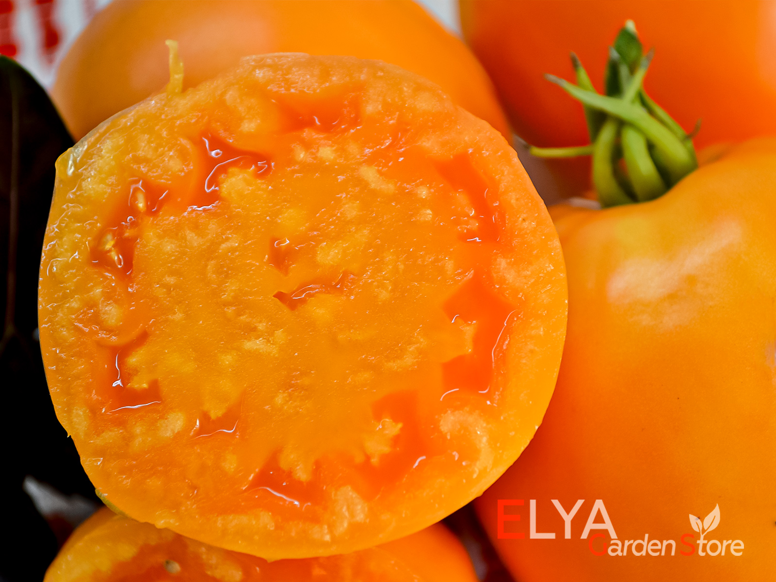 Низами томат мясистый и сочный с отличным насыщенным вкусом - фотография