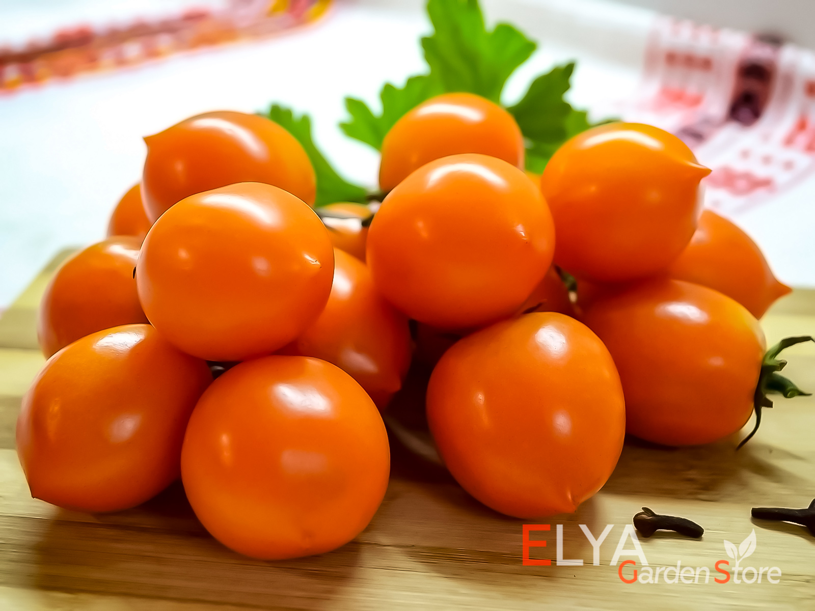 Коллекционный сорт томата Пендулина Оранж - яркий и урожайный - фото магазина семян Elya Garden
